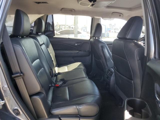 Photo 10 from auction – 2019 HONDA PILOT TOURING with VIN 5FNYF5H90KB043176