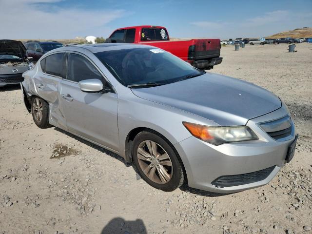 Photo 4 from auction – 2013 ACURA ILX 20 with VIN 19VDE1F38DE001350
