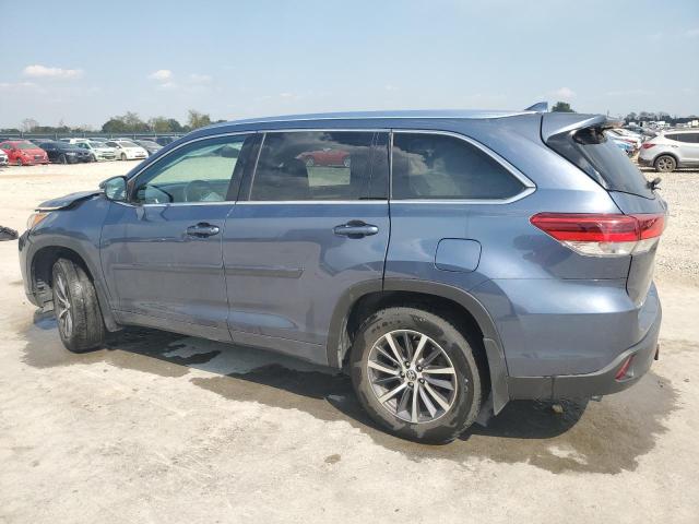 Photo 2 from auction – 2017 TOYOTA HIGHLANDER with VIN 5TDJZRFH2HS421559