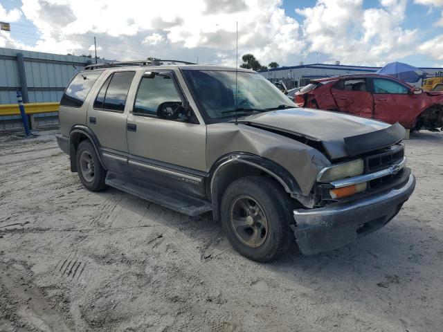 Photo 4 from auction – 2000 CHEVROLET BLAZER with VIN 1GNCS13W3Y2358679