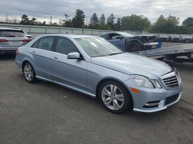 Photo 4 from auction – 2013 MERCEDES-BENZ E 350 BLUE with VIN WDDHF2EB2DA705203