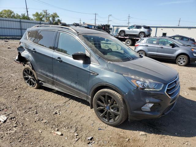 Photo 4 from auction – 2019 FORD ESCAPE SE with VIN 1FMCU9GDXKUB18823