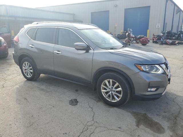 Photo 4 from auction – 2017 NISSAN ROGUE S with VIN KNMAT2MV7HP540977