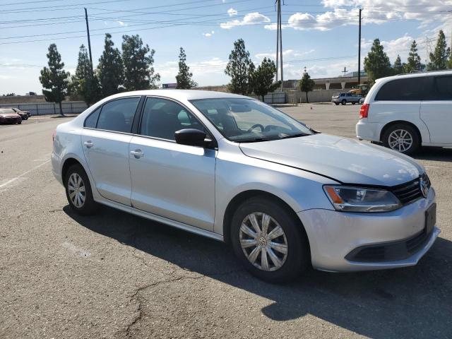 Photo 4 from auction – 2014 VOLKSWAGEN JETTA with VIN 3VW2K7AJ6EM241470