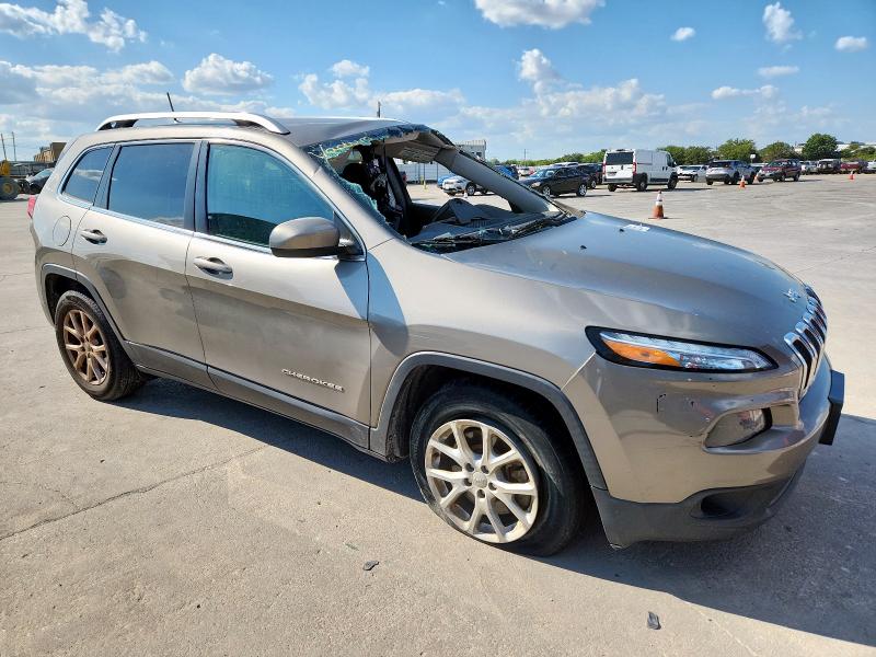 Photo 4 from auction – 2017 JEEP CHEROKEE L with VIN 1C4PJLCB3HW559903