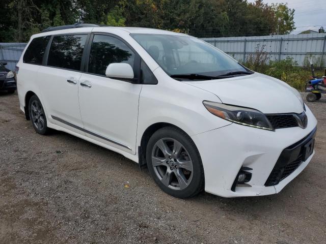 Photo 4 from auction – 2018 TOYOTA SIENNA SE with VIN 5TDXZ3DC9JS953864