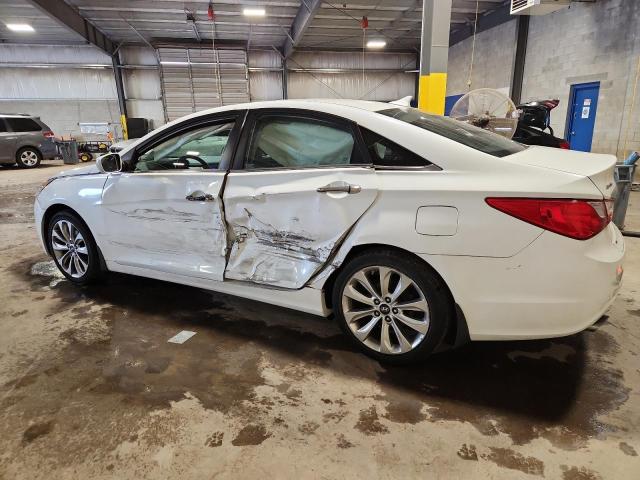 Photo 2 from auction – 2011 HYUNDAI SONATA SE with VIN 5NPEC4AC5BH199212