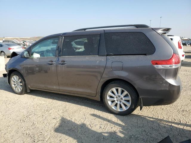 Photo 2 from auction – 2011 TOYOTA SIENNA LE with VIN 5TDJK3DC5BS024427