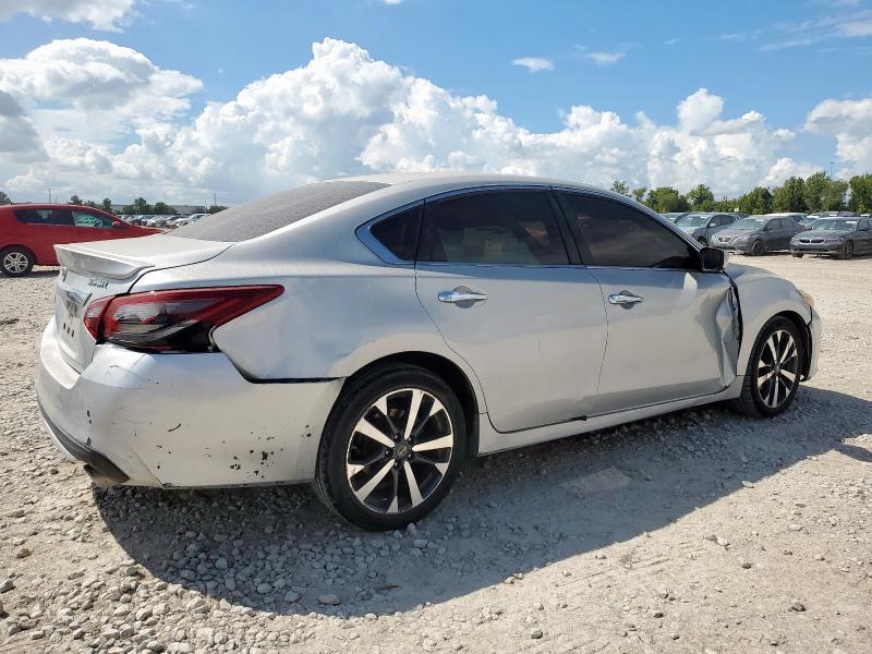 Photo 3 from auction – 2017 NISSAN ALTIMA 3.5 with VIN 1N4BL3APXHC143776