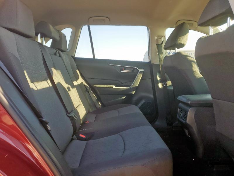 Photo 11 from auction – 2023 TOYOTA RAV4 XLE with VIN JTMP1RFV1PD099272