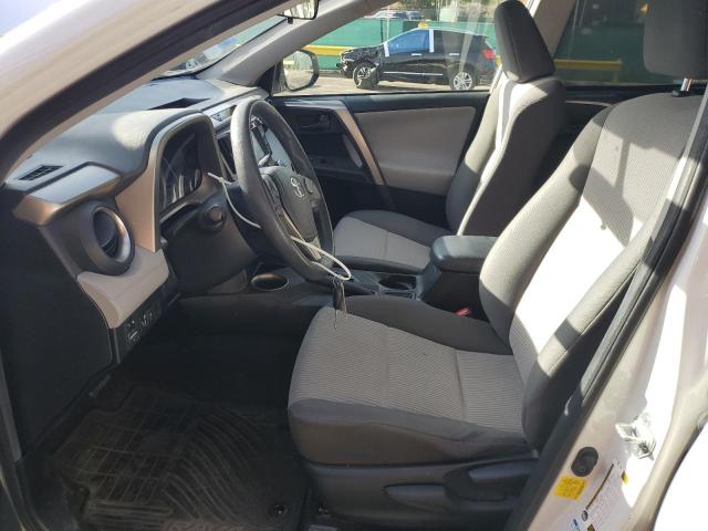 Photo 7 from auction – 2015 TOYOTA RAV4 LE with VIN JTMBFREV6FJ031448