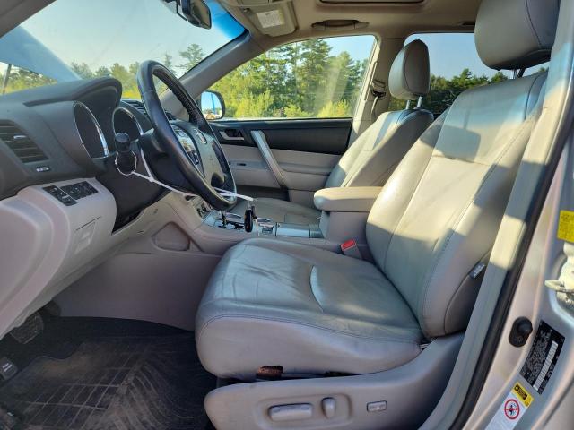 Photo 7 from auction – 2011 TOYOTA HIGHLANDER with VIN 5TDBK3EH7BS041213
