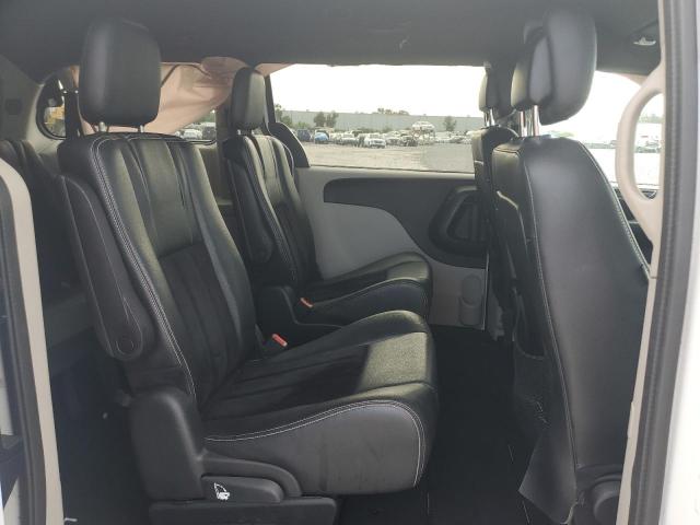 Photo 11 from auction – 2017 DODGE GRAND CARAVAN SXT with VIN 2C4RDGCG0HR825809