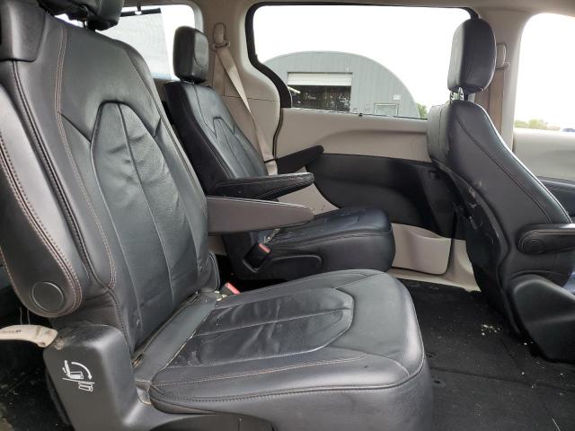 Photo 11 from auction – 2017 CHRYSLER PACIFICA T with VIN 2C4RC1BG0HR794725