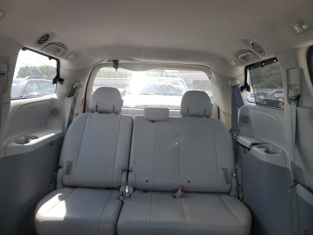 Photo 10 from auction – 2012 TOYOTA SIENNA XLE with VIN 5TDYK3DC6CS235796