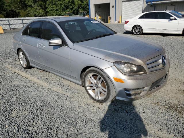 Photo 4 from auction – 2013 MERCEDES-BENZ C-CLASS with VIN WDDGF4HB4DR296657