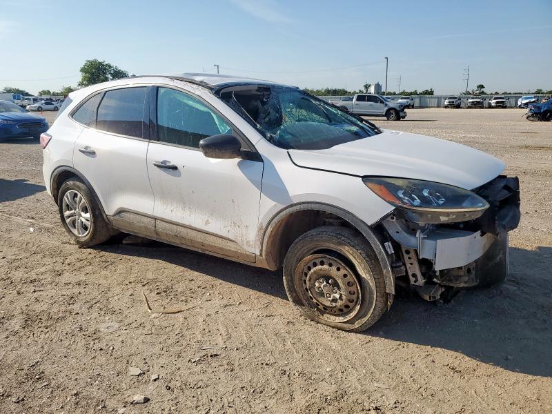 Photo 4 from auction – 2020 FORD ESCAPE S with VIN 1FMCU0F63LUA18708