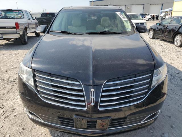 Photo 5 from auction – 2019 LINCOLN MKT with VIN 2LMHJ5AT8KBL01588