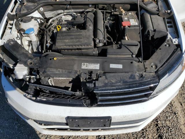 Photo 11 from auction – 2018 VOLKSWAGEN JETTA S with VIN 3VW2B7AJ8JM238354