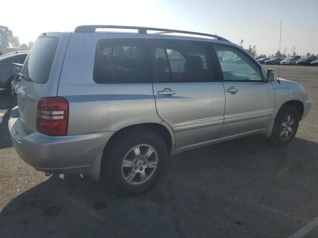 Photo 3 from auction – 2003 TOYOTA HIGHLANDER with VIN JTEGF21A030120574