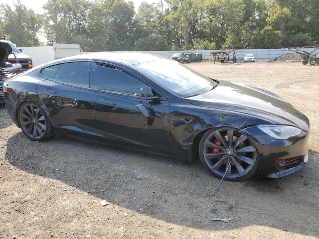 Photo 4 from auction – 2017 TESLA MODEL S with VIN 5YJSA1E43HF179672