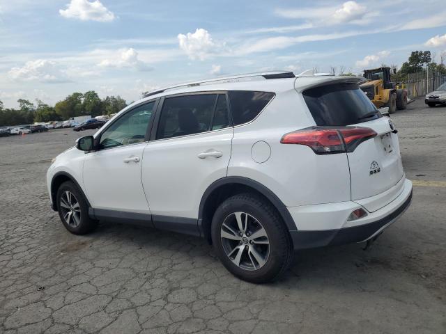 Photo 2 from auction – 2016 TOYOTA RAV4 XLE with VIN 2T3RFREV6GW500913