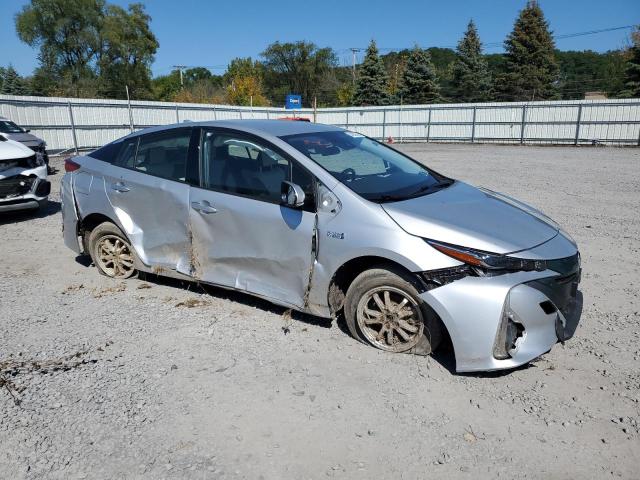 Photo 4 from auction – 2017 TOYOTA PRIUS PRIM with VIN JTDKARFP5H3001010