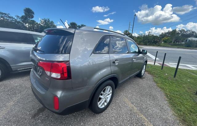 Photo 4 from auction – 2014 KIA SORENTO LX with VIN 5XYKT3A60EG446977