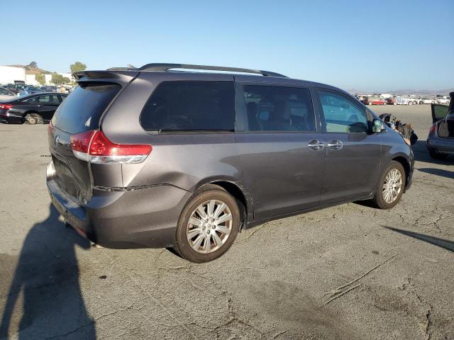 Photo 3 from auction – 2011 TOYOTA SIENNA XLE with VIN 5TDDK3DC5BS004255