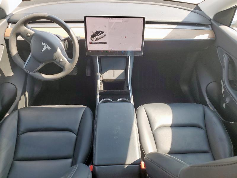 Photo 8 from auction – 2020 TESLA MODEL Y with VIN 5YJYGDEE5LF045161