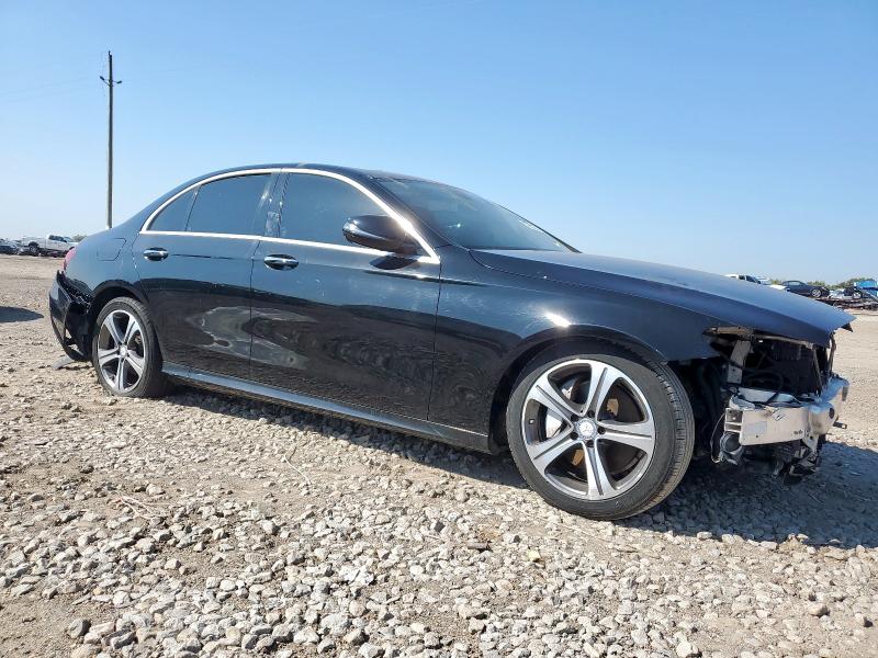 Photo 4 from auction – 2017 MERCEDES-BENZ E 300 with VIN WDDZF4JB4HA104080