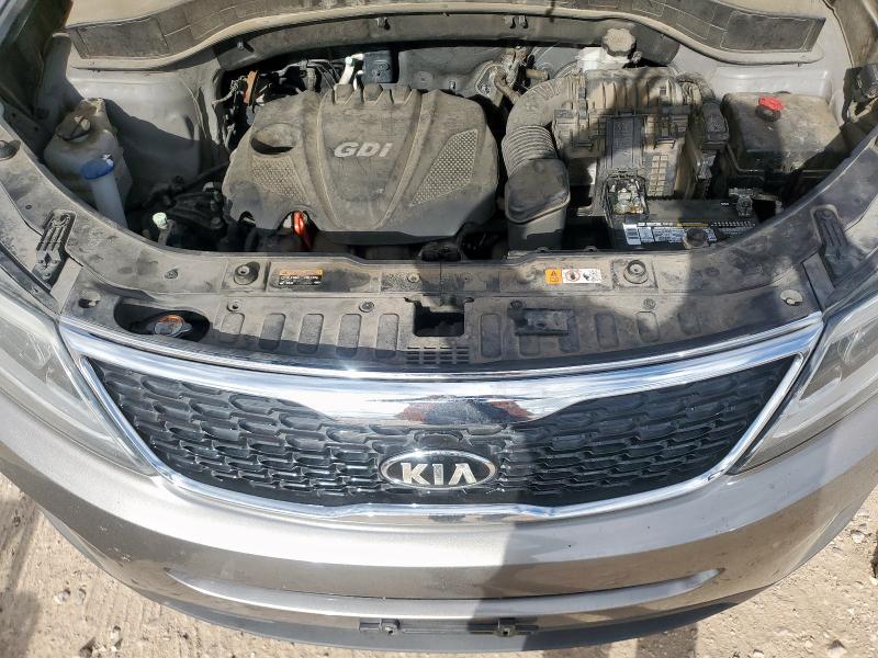 Photo 12 from auction – 2015 KIA SORENTO LX with VIN 5XYKT3A67FG652136