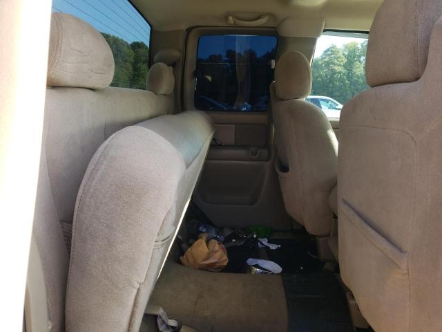 Photo 10 from auction – 2004 CHEVROLET SILVERADO with VIN 2GCEK19T141159073