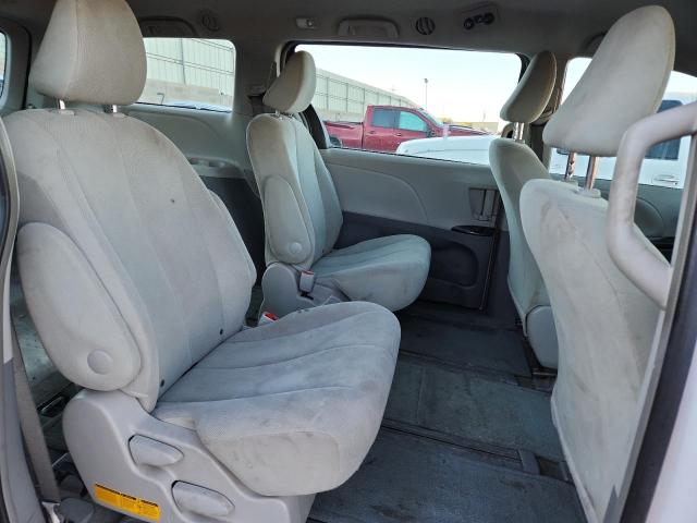 Photo 11 from auction – 2014 TOYOTA SIENNA with VIN 5TDZK3DCXES467793