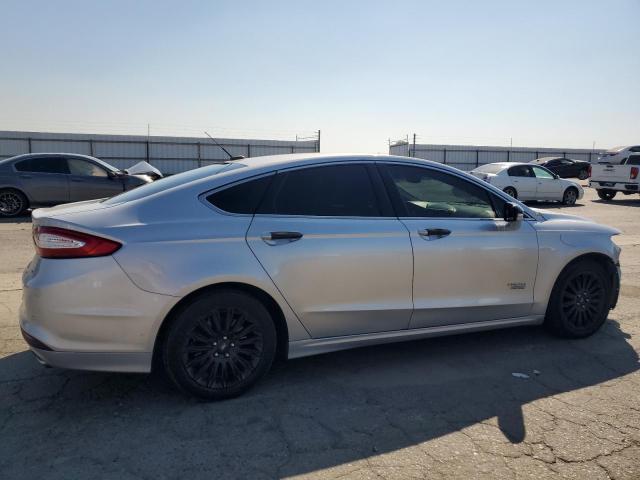 Photo 3 from auction – 2016 FORD FUSION with VIN 3FA6P0PU9GR357305