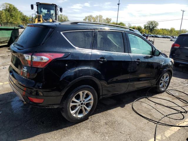 Photo 3 from auction – 2017 FORD ESCAPE SE with VIN 1FMCU0GD9HUC64103