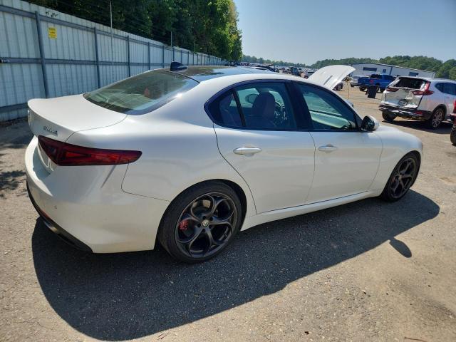 Photo 3 from auction – 2017 ALFA ROMEO GIULIA TI with VIN ZARFAECN2H7560154