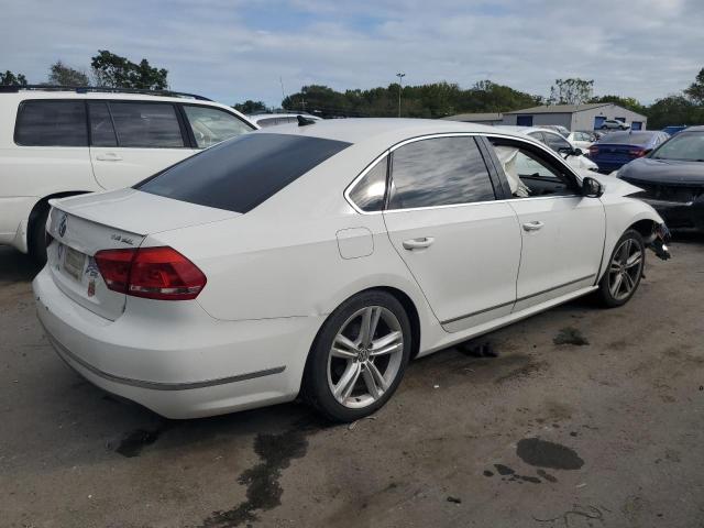 Photo 3 from auction – 2014 VOLKSWAGEN PASSAT SEL with VIN 1VWCT7A30EC017695