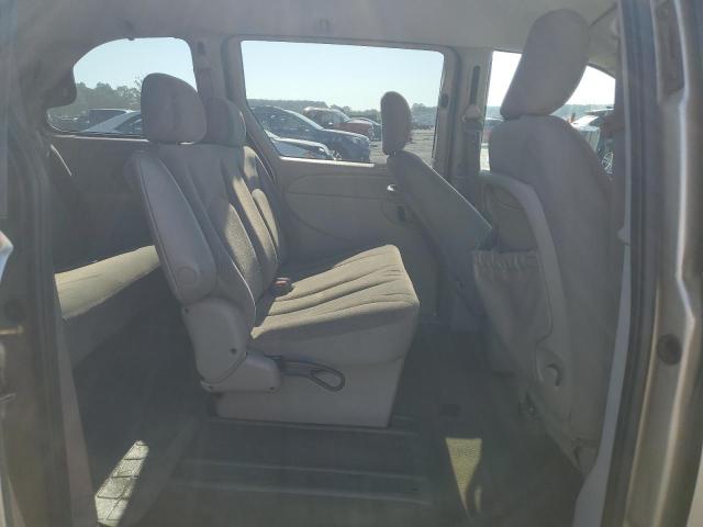 Photo 11 from auction – 2006 CHRYSLER TOWN & COU with VIN 1A4GP45R06B748697
