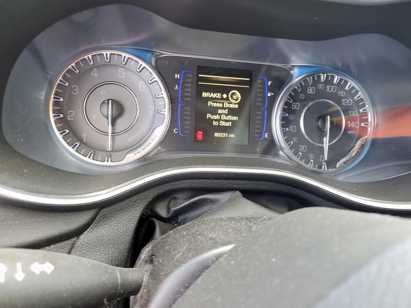 Photo 9 from auction – 2017 CHRYSLER 200 LIMITE with VIN 1C3CCCAB7HN511200