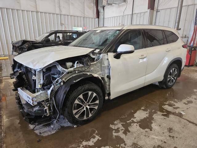 TOYOTA HIGHLANDER 2021 with VIN 5TDHZRBH6MS095506 - Photo from auction