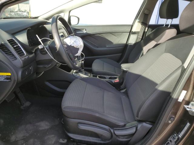 Photo 7 from auction – 2017 KIA FORTE LX with VIN 3KPFL4A75HE144991