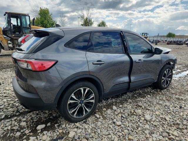 Photo 3 from auction – 2021 FORD ESCAPE SE with VIN 1FMCU0G69MUA94532