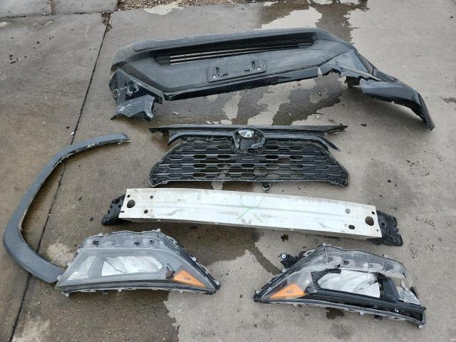 Photo 13 from auction – 2019 TOYOTA RAV4 LE with VIN 2T3G1RFV4KC041198
