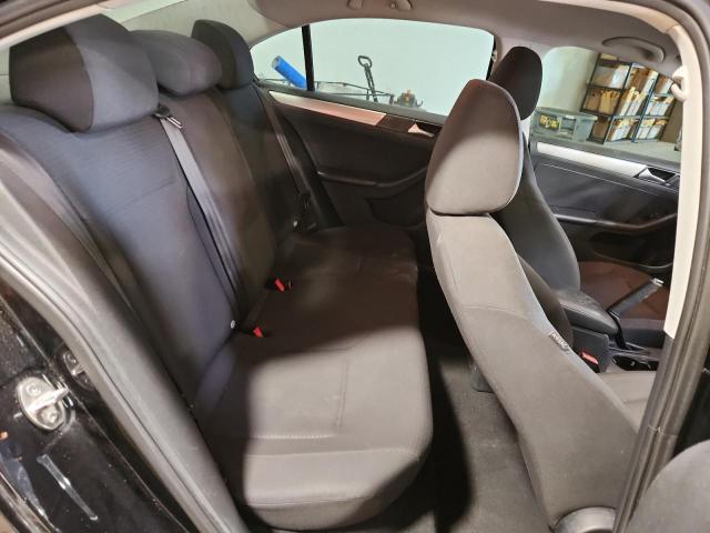 Photo 10 from auction – 2017 VOLKSWAGEN JETTA S with VIN 3VW2B7AJ6HM247175