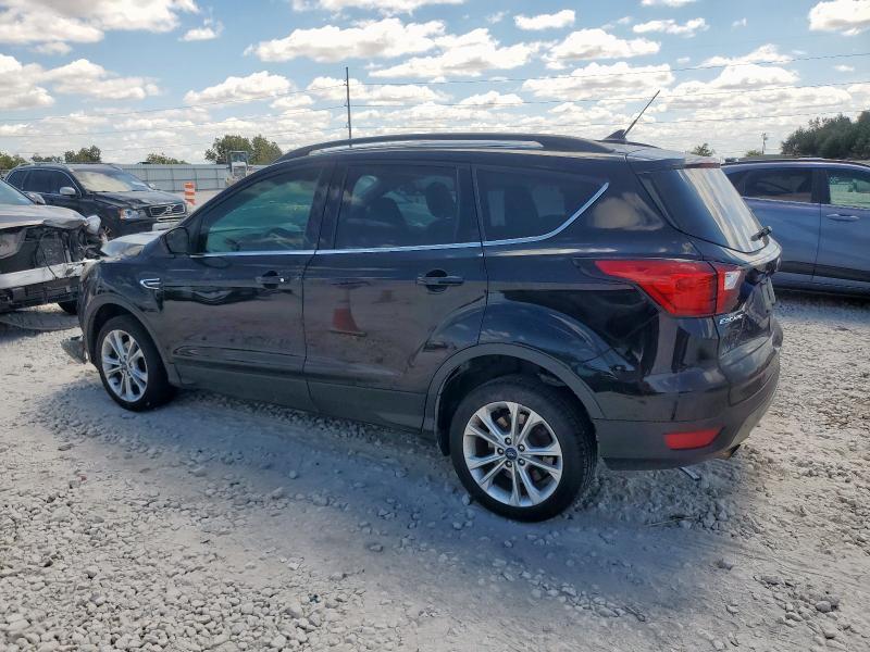 Photo 2 from auction – 2019 FORD ESCAPE SEL with VIN 1FMCU0HD4KUB26202