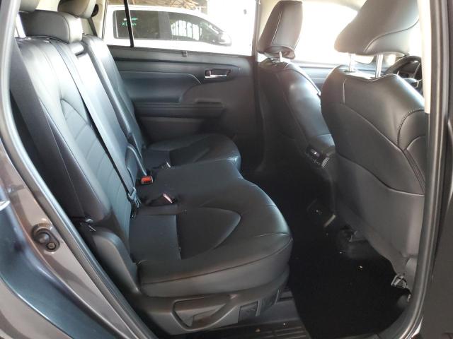 Zdjęcie 11 z aukcji – 2024 TOYOTA HIGHLANDER z VIN 5TDKDRAH2RS541440