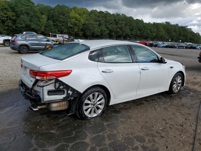 Photo 3 from auction – 2017 KIA OPTIMA EX with VIN 5XXGU4L34HG163714