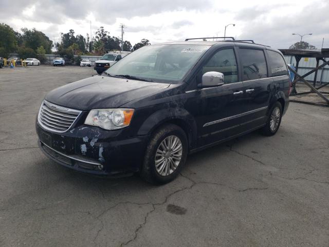 Photo 1 from auction – 2015 CHRYSLER TOWN & COU with VIN 2C4RC1CG2FR739530