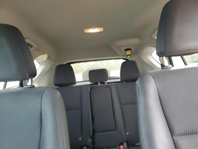 Photo 10 from auction – 2018 TOYOTA RAV4 LE with VIN 2T3BFREVXJW760188